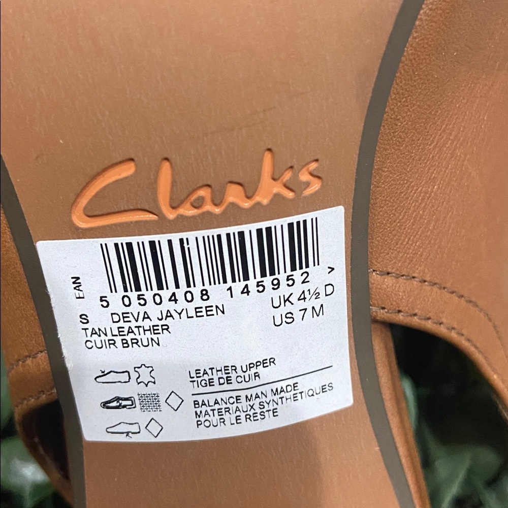 Clarks Women's Deva Jayleen Pump Size 7 NWT - Picture 10 of 10
